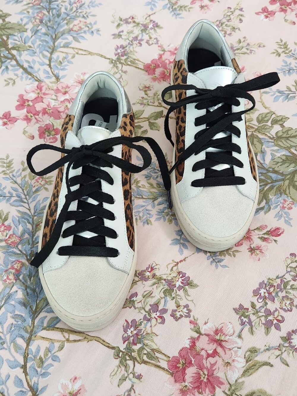 Absolutely Brand New P448 F25THEA LEO/PANNA SNEAKER